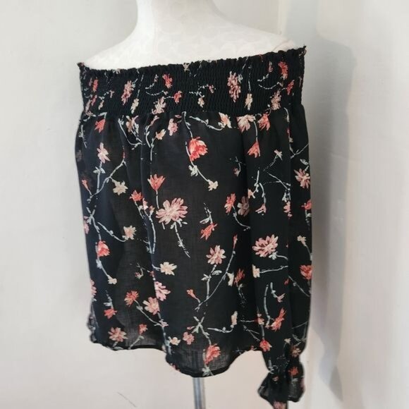 Wild Blue x Sadie Robertson Black Floral Off Shoulder Semi-Sheer Blouse Medium - Picture 5 of 5